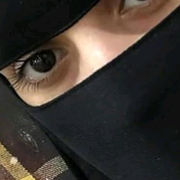 Adi Kavakara Kiliye💞 Mutta kannu Muzhiye ️ ️ Pozhil صور لثمه