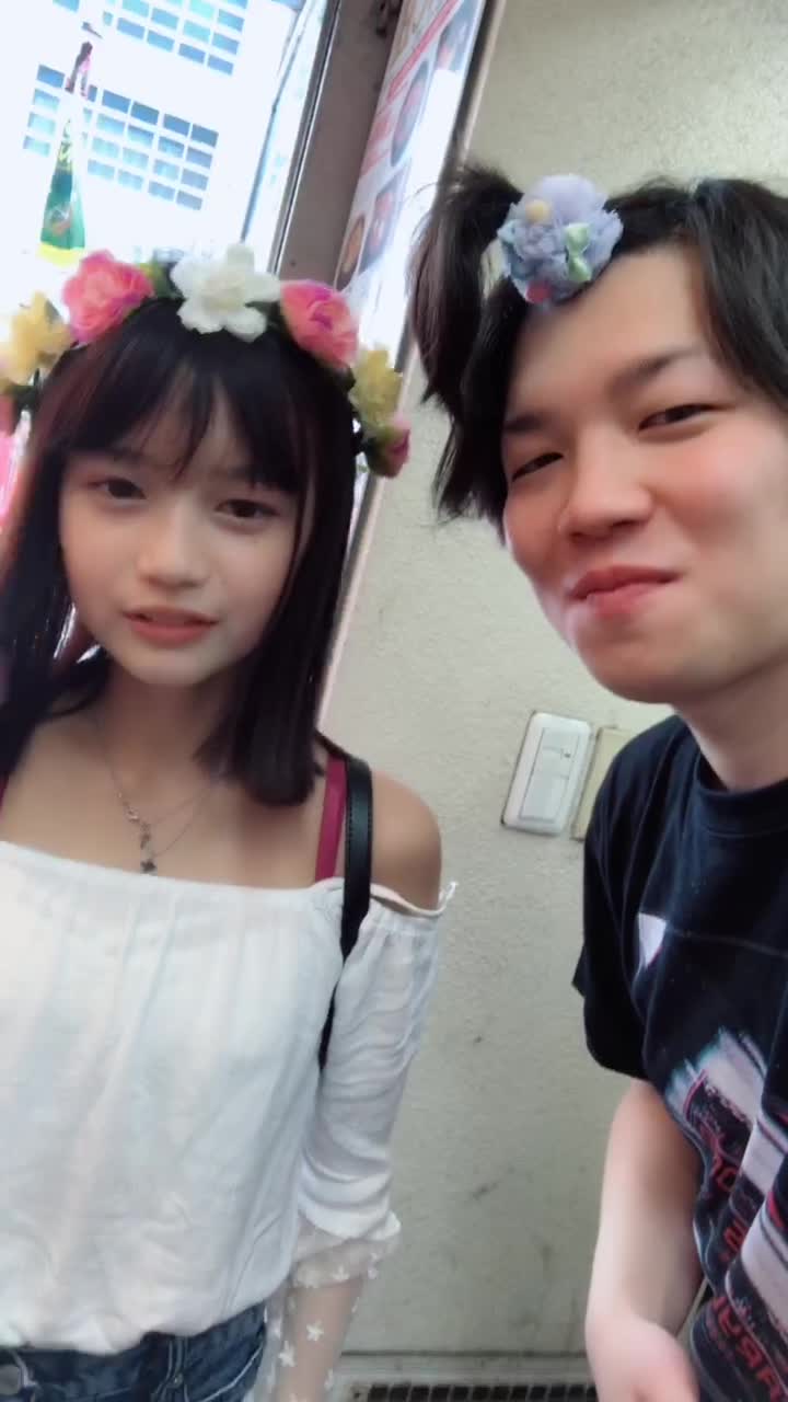 白目ザウルス ちゃんと元彼 ロディーちゃん の挨拶に挑戦しました Yori في Tiktok Exolyt