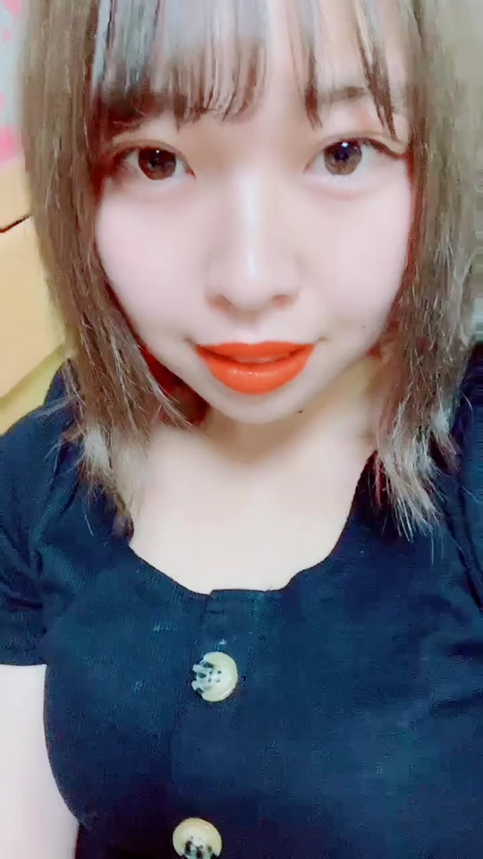 唇分厚い Tiktok Hashtag