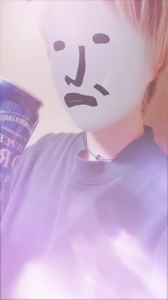 自分推しとかいうナルシスト 意志を持った左手 害悪左手 の三本を同時上映しました Tiktok Video